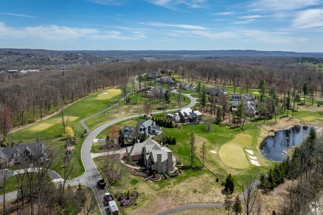 Those who settle in Peapack-Gladstone stay for the excellent schools, parks and restaurants.