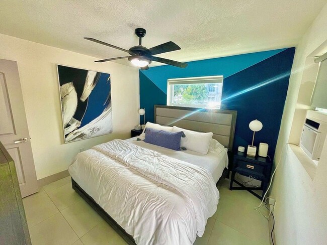 618 NE 14th Ave unit ID1369652P, Fort Lauderdale, FL 33304 - photo 2