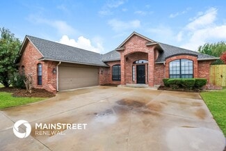 1632 Hollowbrook, Edmond, OK 73012