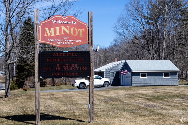 Minot embodies a way of life that many cherish – a connection to nature and neighborly warmth.
