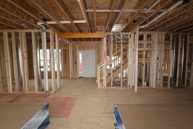 432 Crossing Ln, Dayton, OH 45449 - photo 5