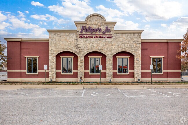 Enjoy some lunch in Park Meadows at Felipe's Jr. Mexican Restaurant.