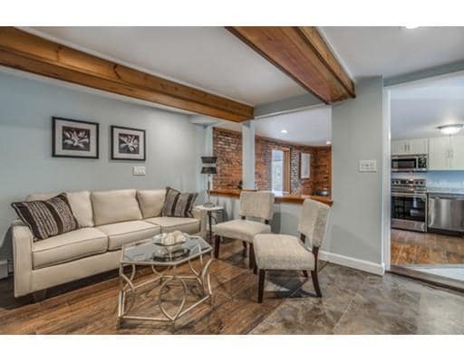 175 Winthrop Rd unit 1, Brookline, MA 02445 - photo 2