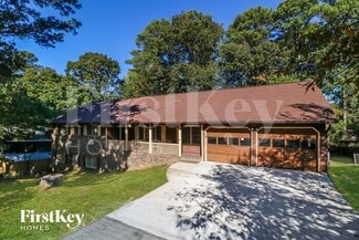 5279 Santee St SW, Stone Mountain, GA 30087