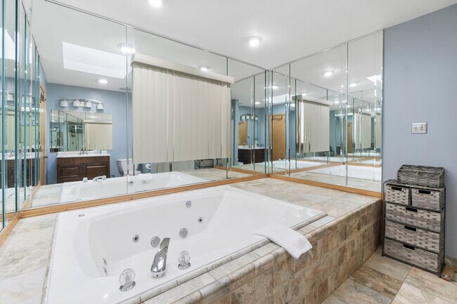 4920 Lake Ct unit ID1285035P, Country Club Hills, IL 60478 - photo 5