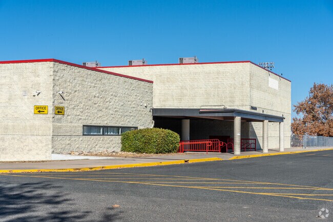 Glassford Hill Middle has great academic and athletic opportunities for students.