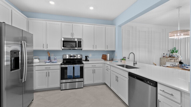 11575 Willowleaf Blvd unit 38508559, Punta Gorda, FL 33982 - photo 3