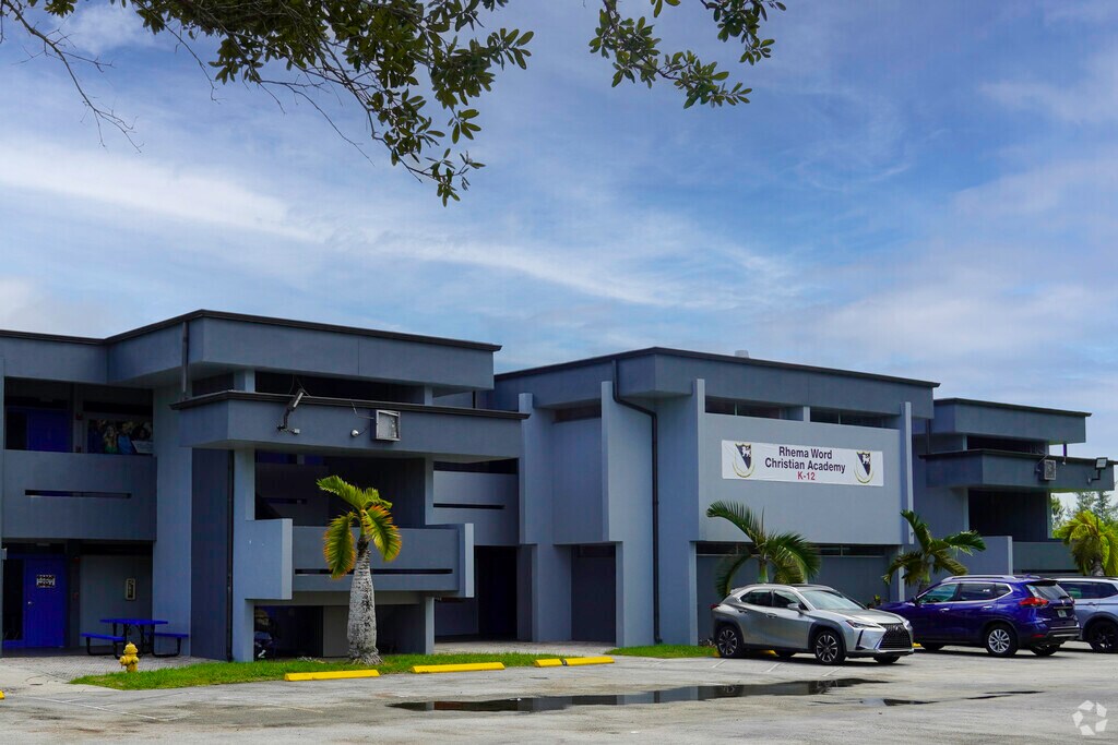 Rhema Word Christian Academy is located in the East Oakland Park