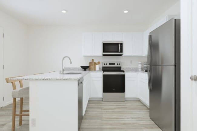 4114 Flint Ave, Chipley, FL 32428 - photo 5