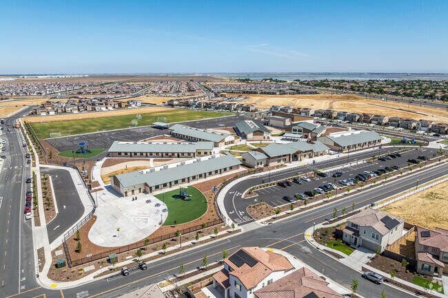 Northlake TK-8 offers a sprawling campus when viewed from above.