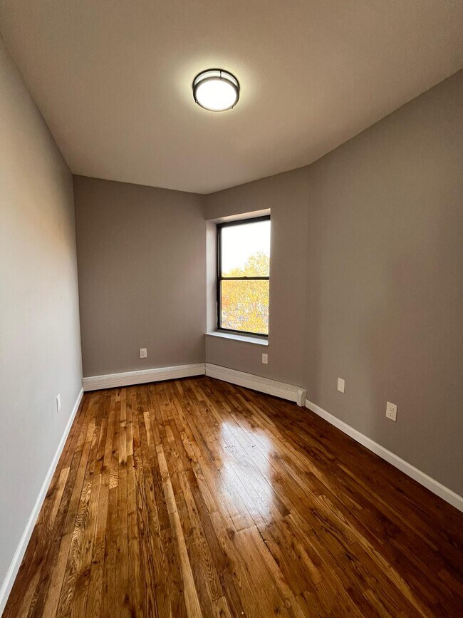 117 Wade St unit 4G, Jersey City, NJ 07305 - photo 4