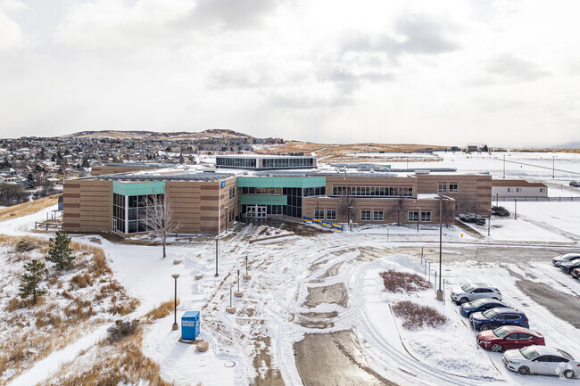 Mountain Ridge Middle School in Highlands Ranch, CO on a winter day.