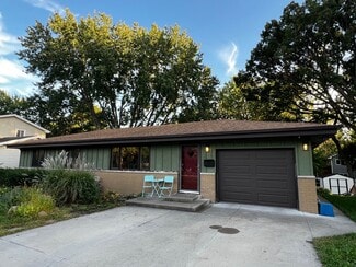 1720 49th Ave NE, Minneapolis, MN 55421