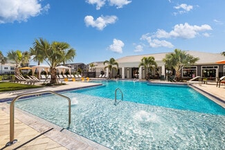 1105 Grassy Lake Dr, Davenport, FL 33837