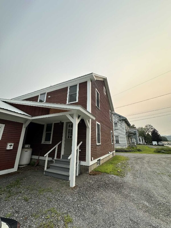 17 Central St Unit 1, Randolph, VT 05060