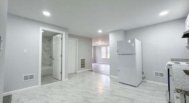 17 Pearl St unit 1, Newfield, NJ 08344 - photo 4