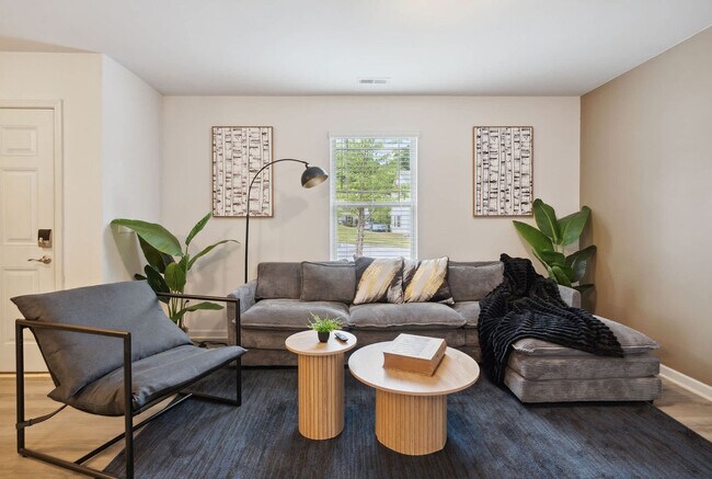 219 Socket St unit ID1284654P, Raleigh, NC 27606 - photo 2