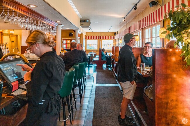 Colao's Restaurant near Marvintown uses family recipes since 1999.