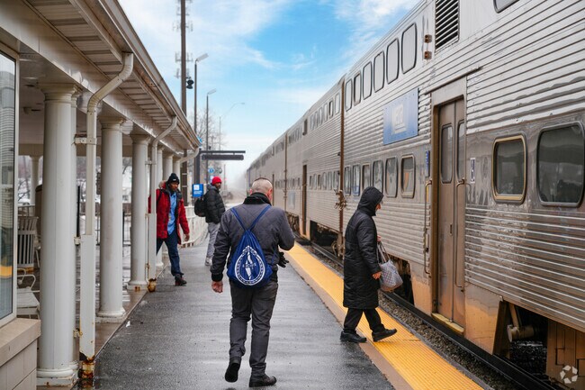 Residents of Markham enjoy using the Metra that runs through Midlothian.
