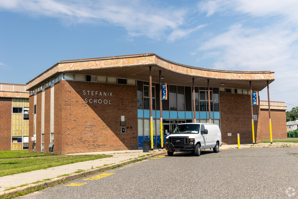 Stefanik Elementary School is located in Chicopee, MA.
