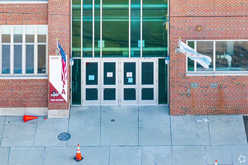 Acero- Major Hector P. Garcia M.D. High School scored an overall Niche score of C+.
