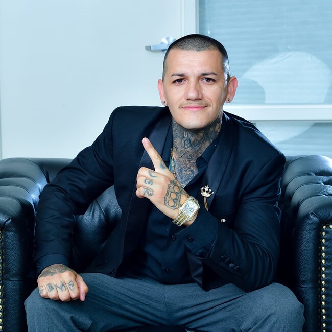 Agent Photo