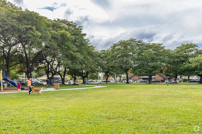 Banyan Park in Westchester, FL is a pet friendly park with lots of space to run.