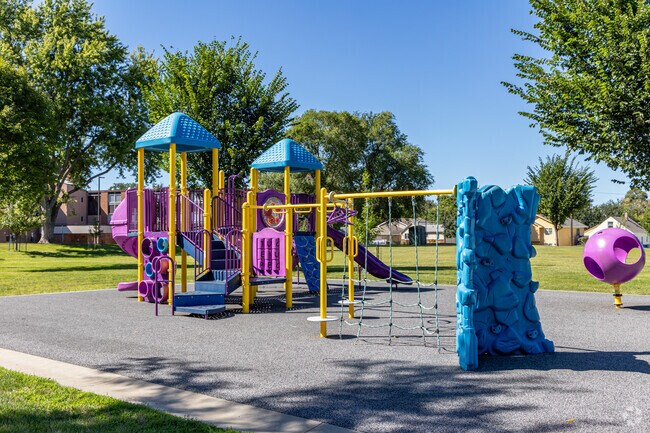 Meldrum park has a playground for the kids.