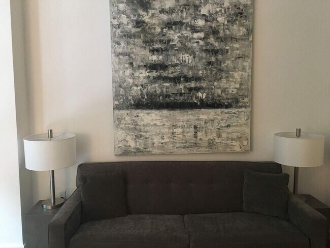 1600 Broadway on the Square Condominium unit ID1358541P, New York, NY 10019 - photo 6