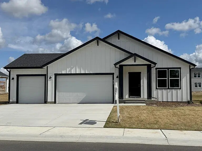 410 N Arcadia Ave, Deer Park, WA 99006 - photo 1