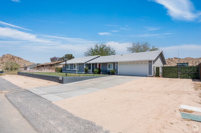 A majority of the homes are ranch-style homes in Lake Los Angeles.