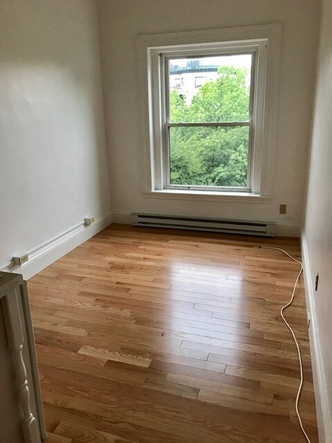 1077 Beacon St unit 9, Brookline, MA 02446 - photo 5