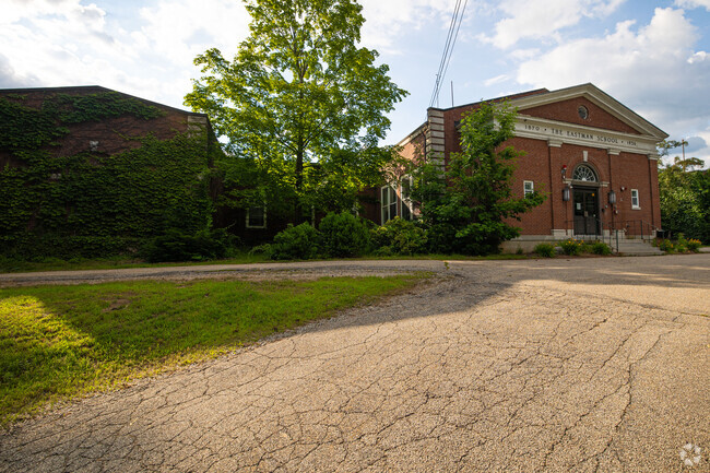 Eastman School in Concord, NH serves grades K-5.