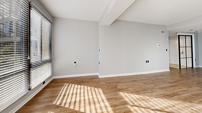 1800 Clairmont Lake unit 412, Decatur, GA 30033 - photo 3