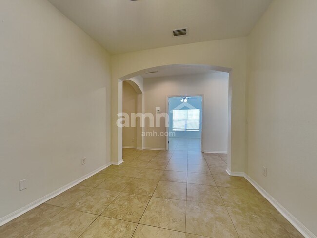 1511 Emerald Hill Way, Valrico, FL 33594 - photo 7