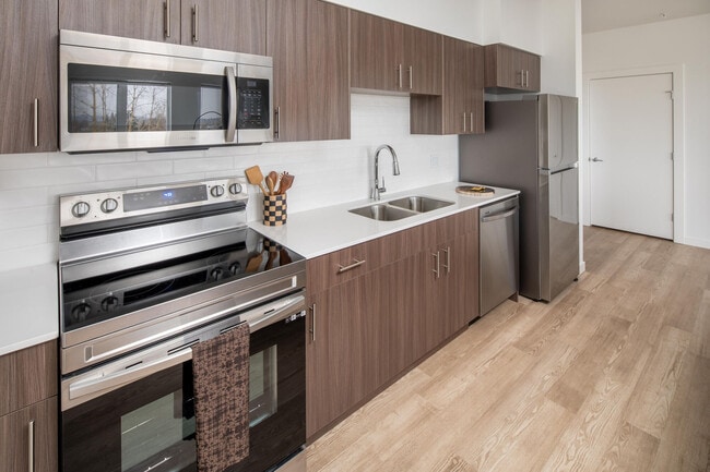 Prose Hayden Island, Portland, OR 97217 - photo 2