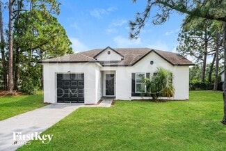 121 Admiral Cir, Sebastian, FL 32958