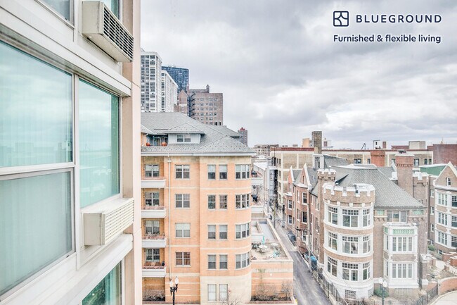 5600 N Sheridan Rd unit FL6-ID658, Chicago, IL 60660 - photo 5