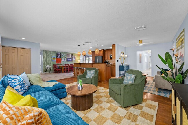 11176 110th Way N unit ID1286897P, Largo, FL 33778 - photo 3