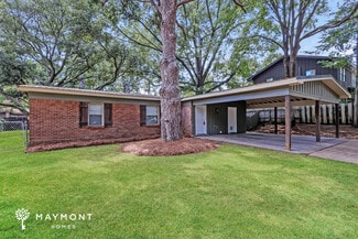 1004 Arlington St, Clinton, MS 39056