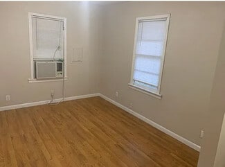 912 Avenue M, Huntsville, TX 77320