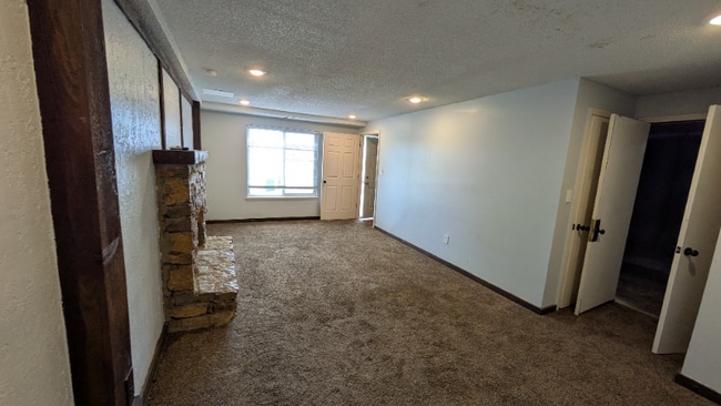 7209 W 56th Terrace, Overland Park, KS 66202 - photo 2