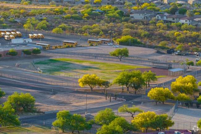 Neighborhood streets and school access routes surround the Sahuartia Middle school district grounds.
