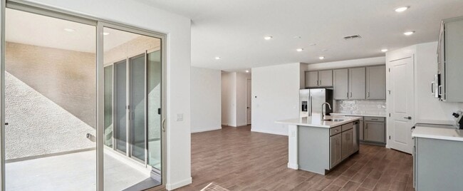 15735 W Camden Ave, Waddell, AZ 85355 - photo 6