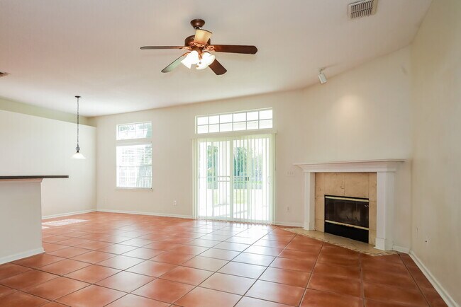272 Village Green Ave, Saint Johns, FL 32259 - photo 5