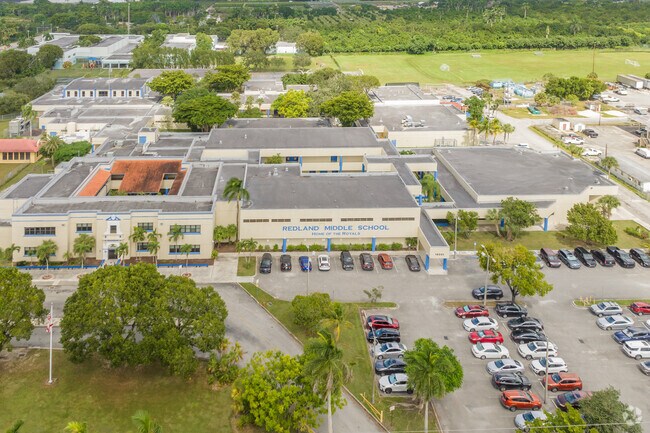 Redland Middle School in Homestead, FL has a great diversity of students enrolled.