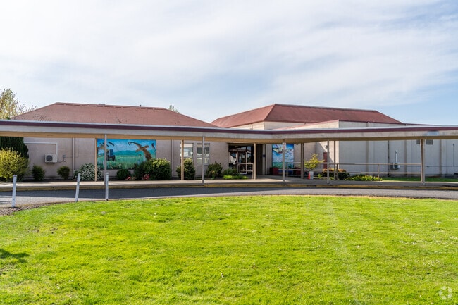 Students living in Shedd attend Central Linn Elementary School in Albany.