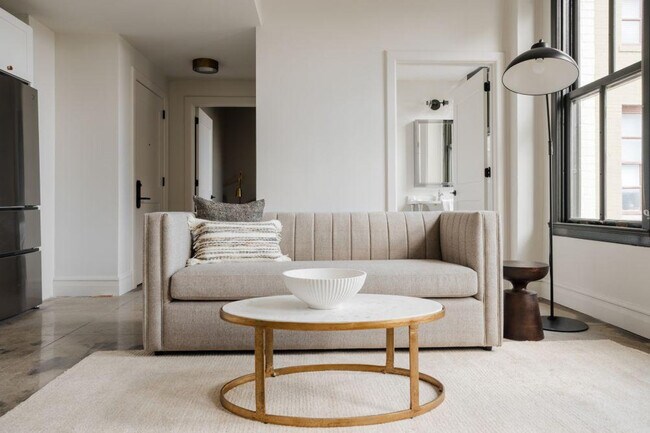 505 E Travis St unit ID1267136P, San Antonio, TX 78205 - photo 3