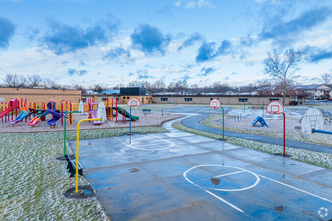 Fort Wayne's Brentwood Elementary School teaches grades PK, K-5.