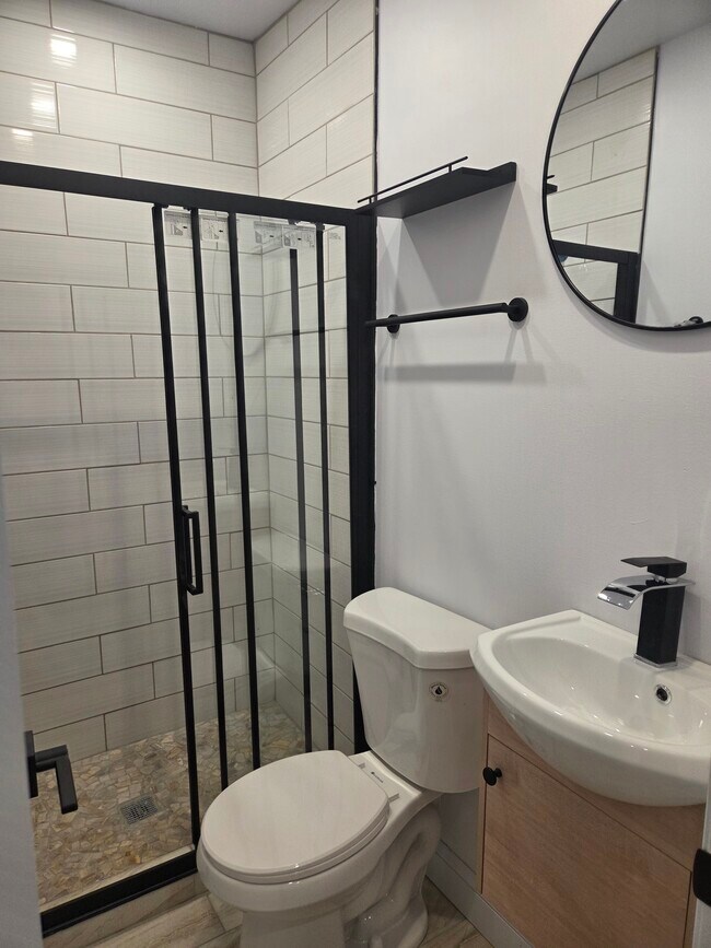 3408 Goodman St unit B, Philadelphia, PA 19140 - photo 5